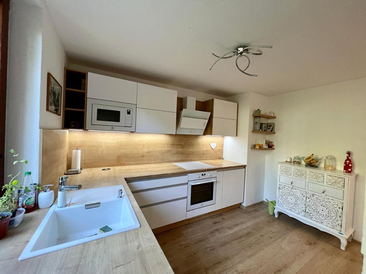 Apartman Stara Sasova Banská Bystrica Buitenkant foto